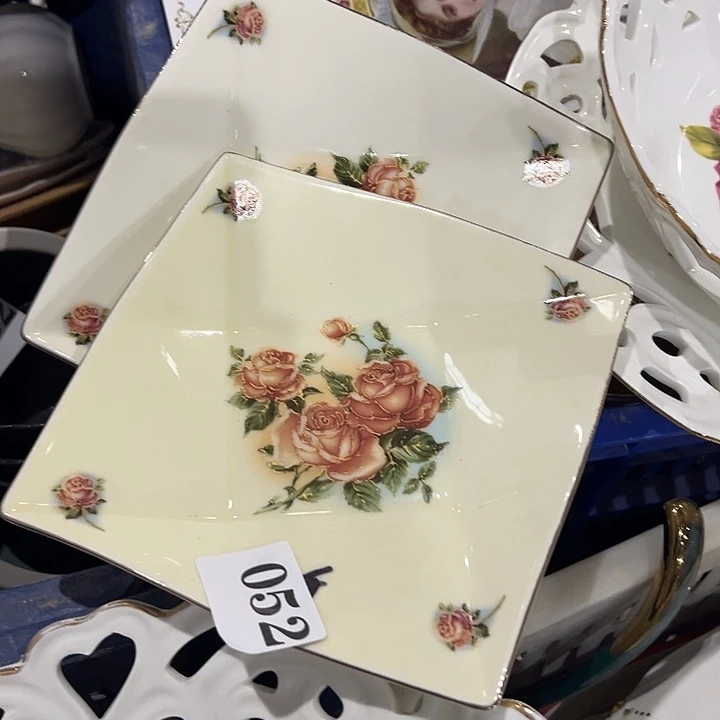 陶两个，11111111.052一深一浅，111.7英寸.052