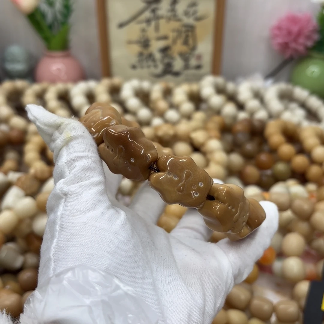 吊坠菩提根/象牙果牙果瑕疵机抛907