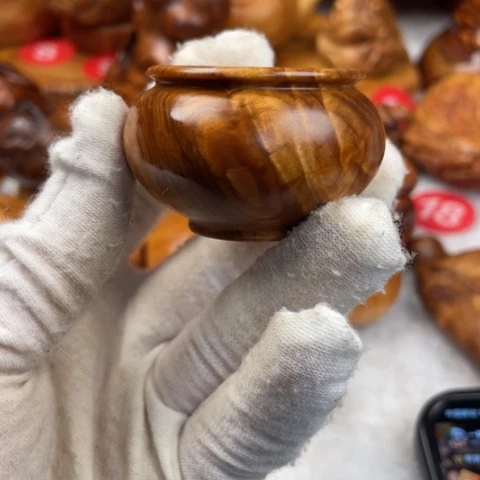 【闪购商品】柏木（崖柏）游**生正宗北太行陈化黑油聚宝盆