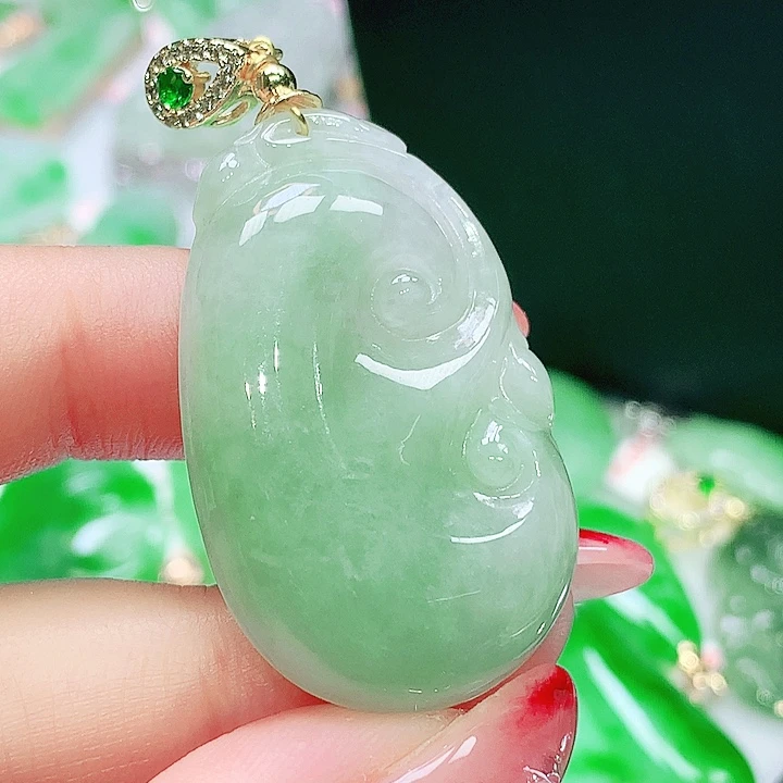 翡翠未镶嵌颈饰翡翠