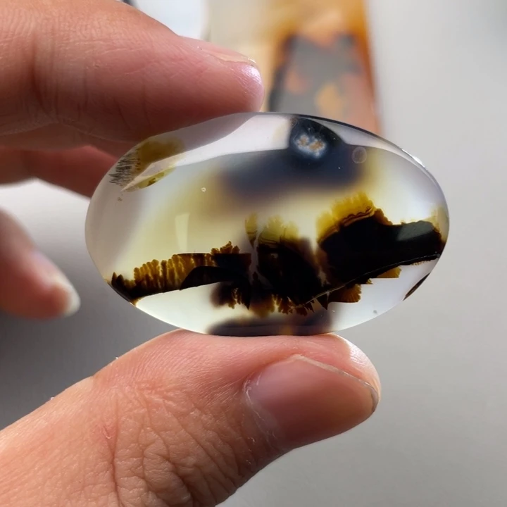 玛瑙/玉髓颈饰未镶嵌石***饼