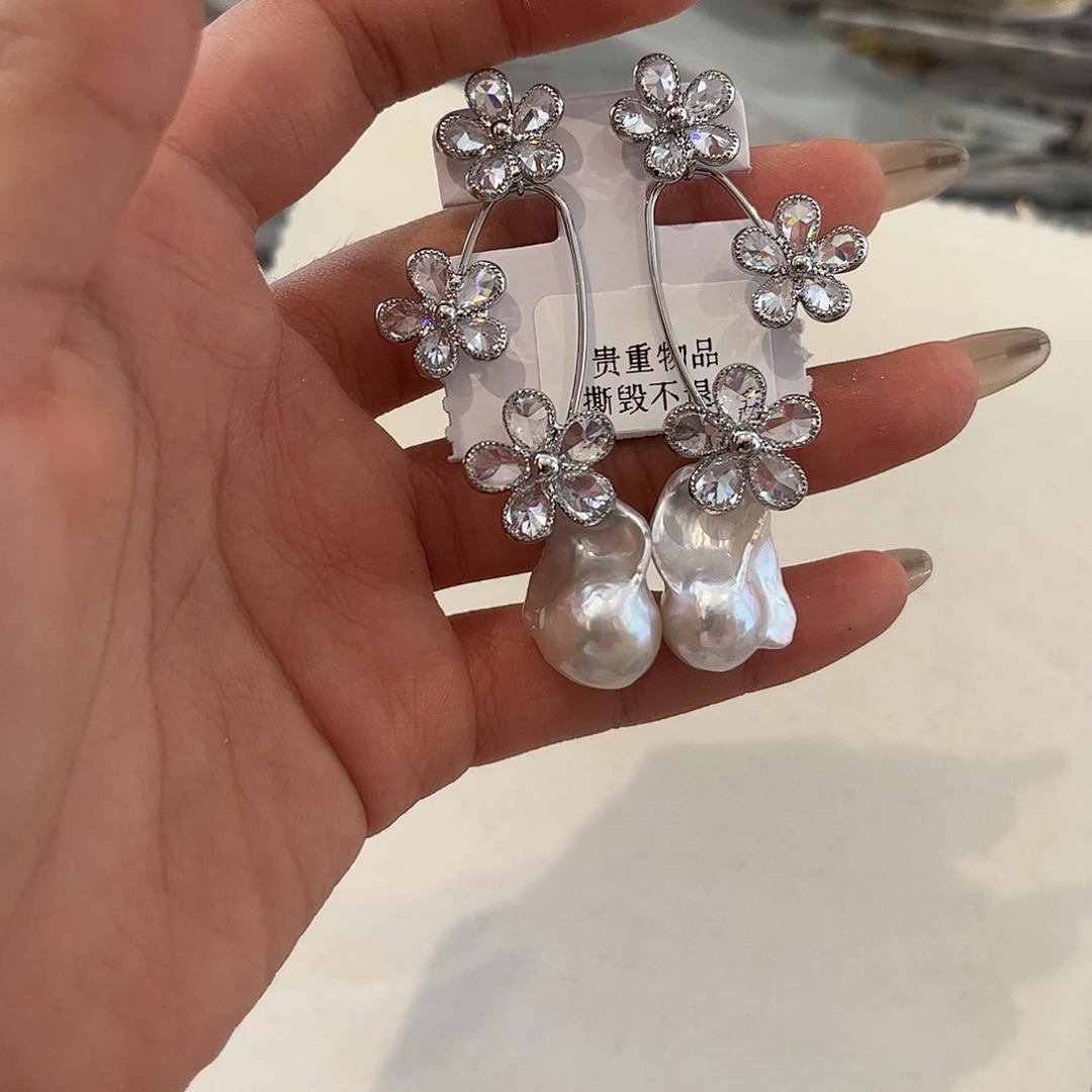 合金淡水珍珠耳饰