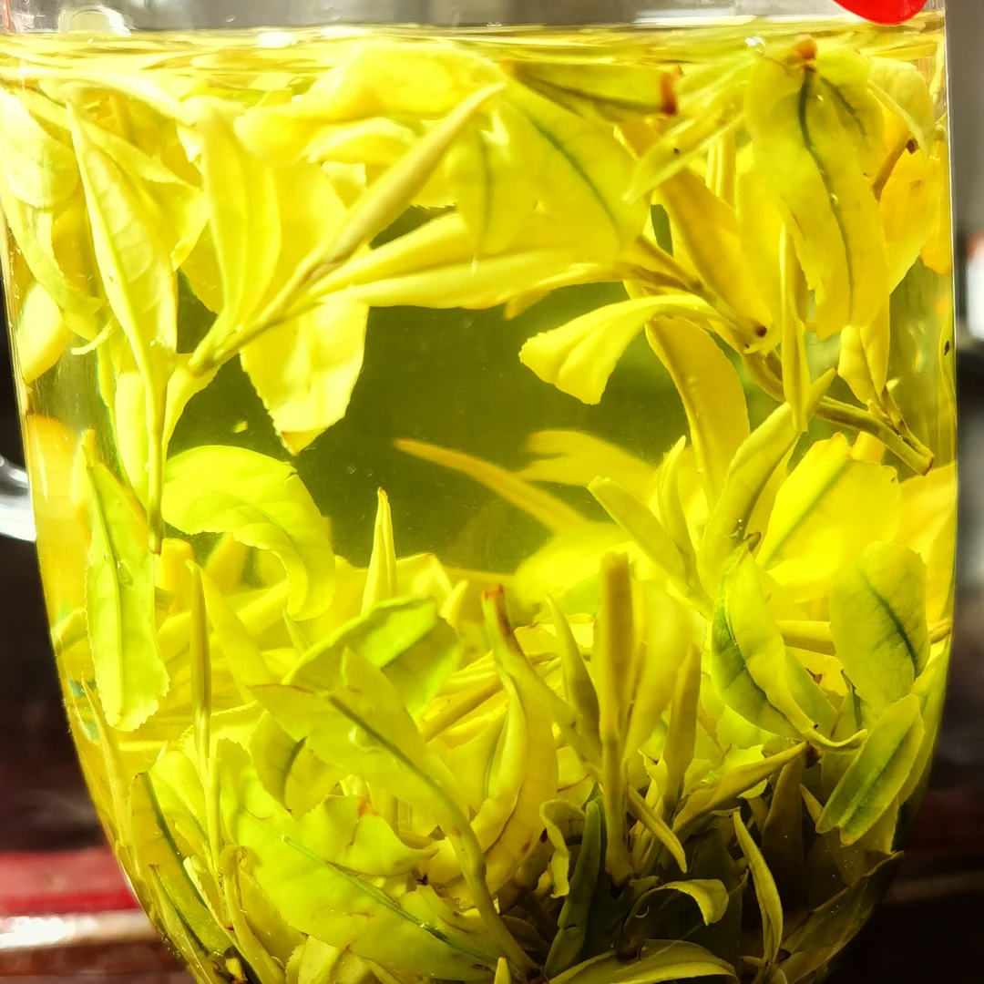 2025新茶，明前，皇金奶白碎片.袋装