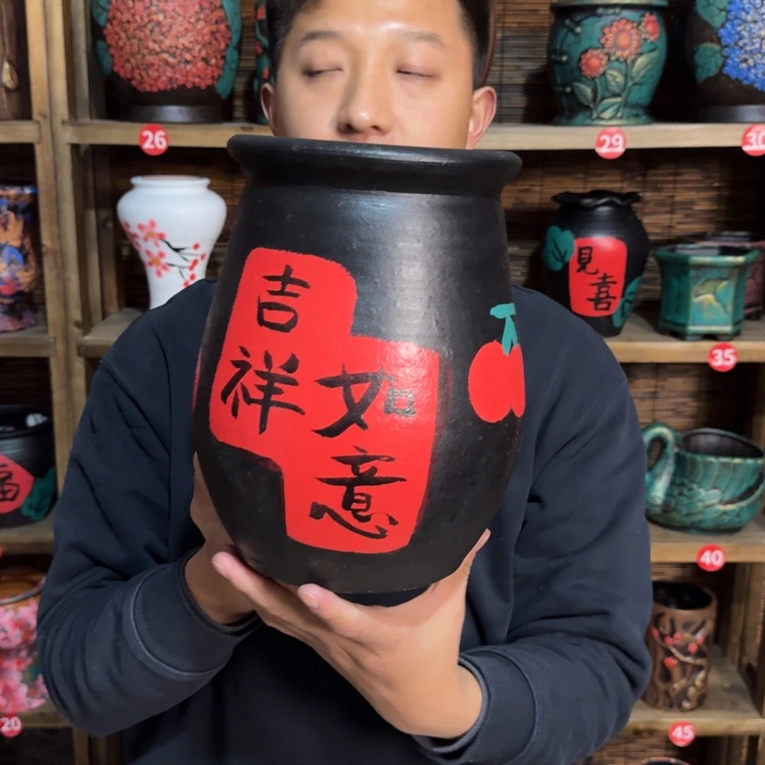 有孔红陶浮雕花盆炸炸炸