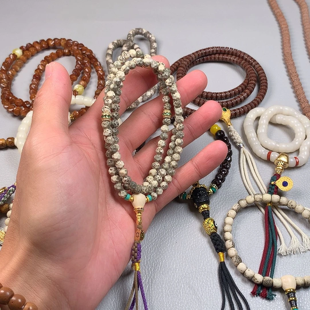 吊坠星月菩提。。。。。。。。。