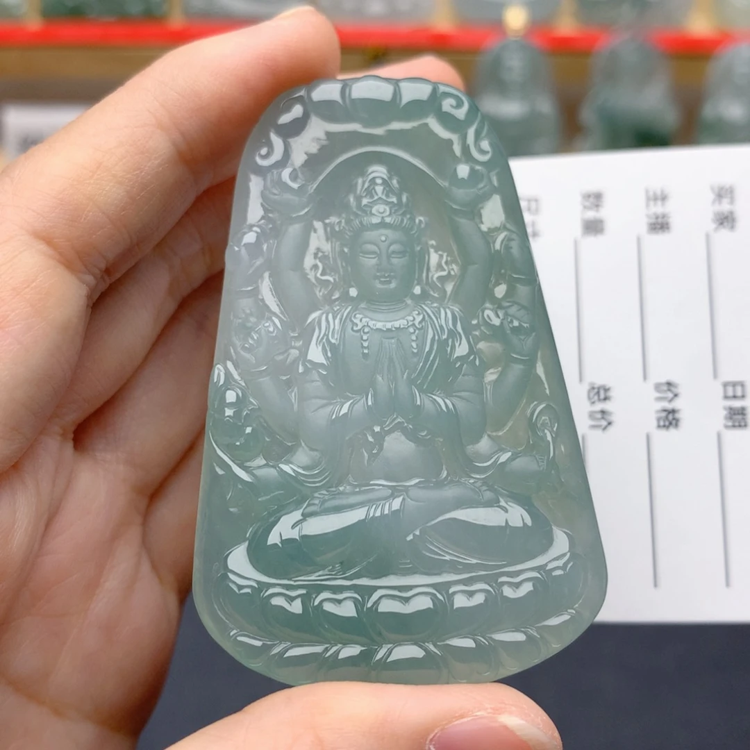 翡翠未镶嵌颈饰千手