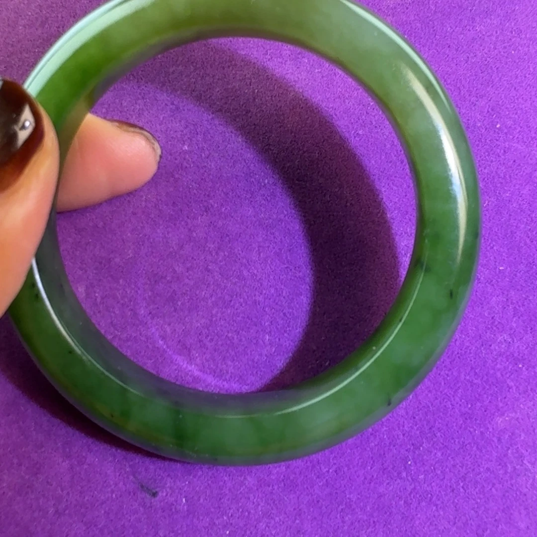 小****和田玉未镶嵌手镯