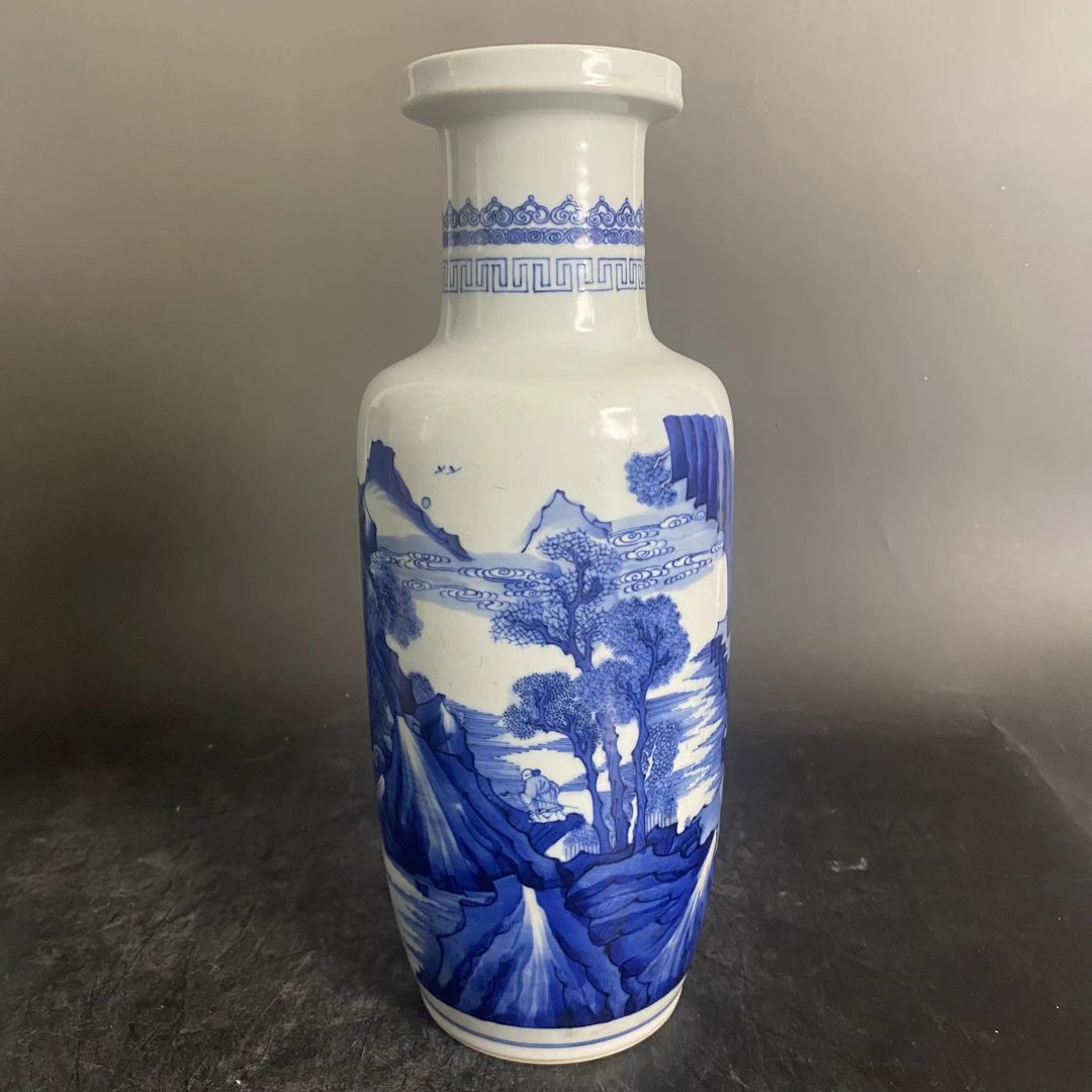 3100 青花山水意境棒槌瓶