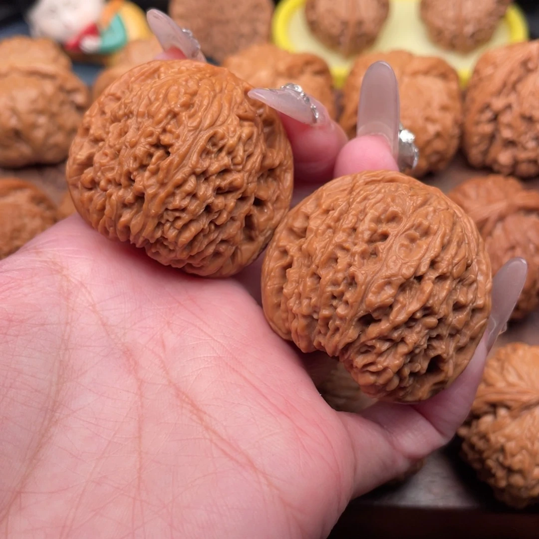 文玩核桃把件炮弹拉丝蚂蚁纹南疆42