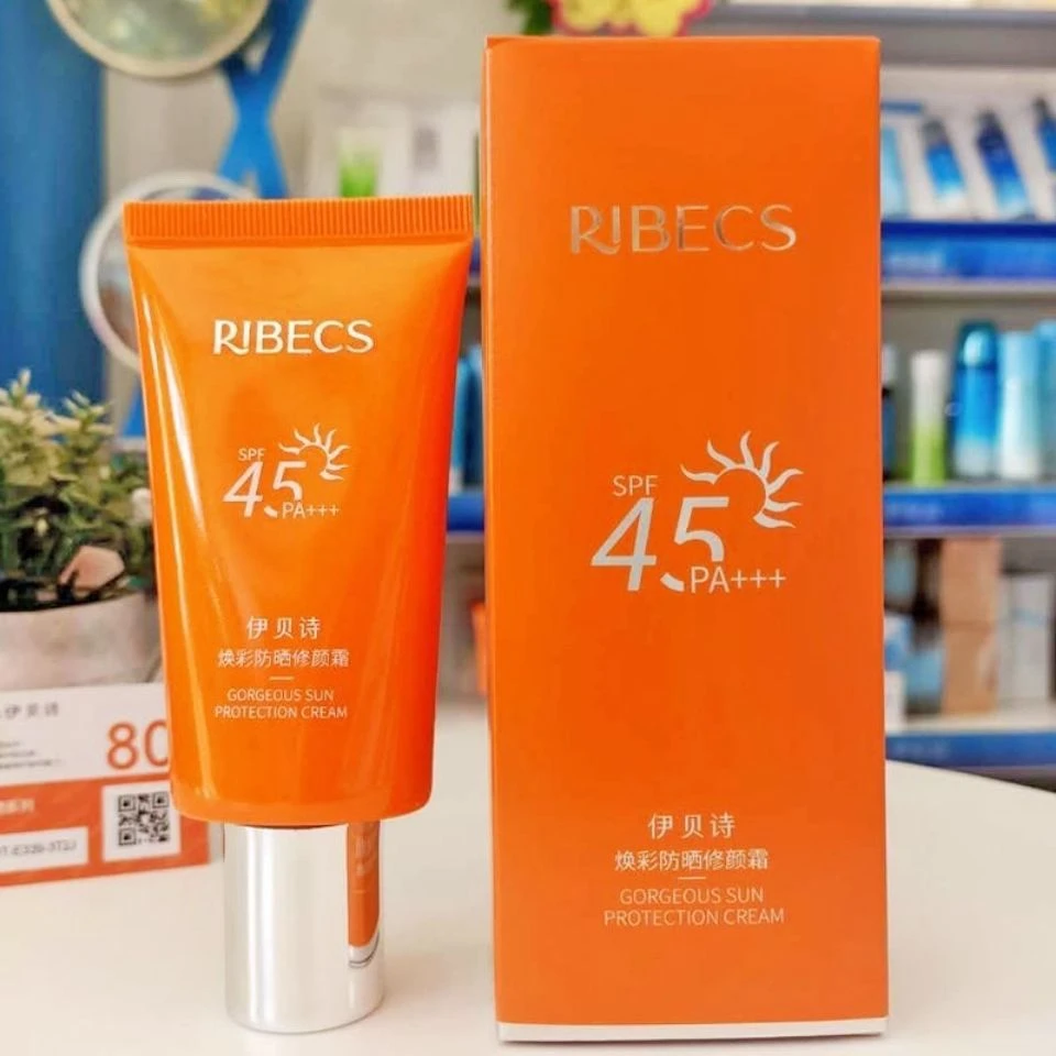 伊贝诗焕彩防晒修颜霜40gSPF45PA+++