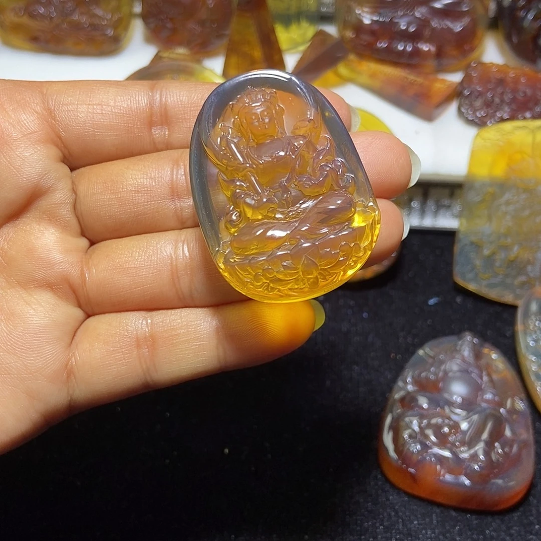 琥珀未镶嵌颈饰虚空-35