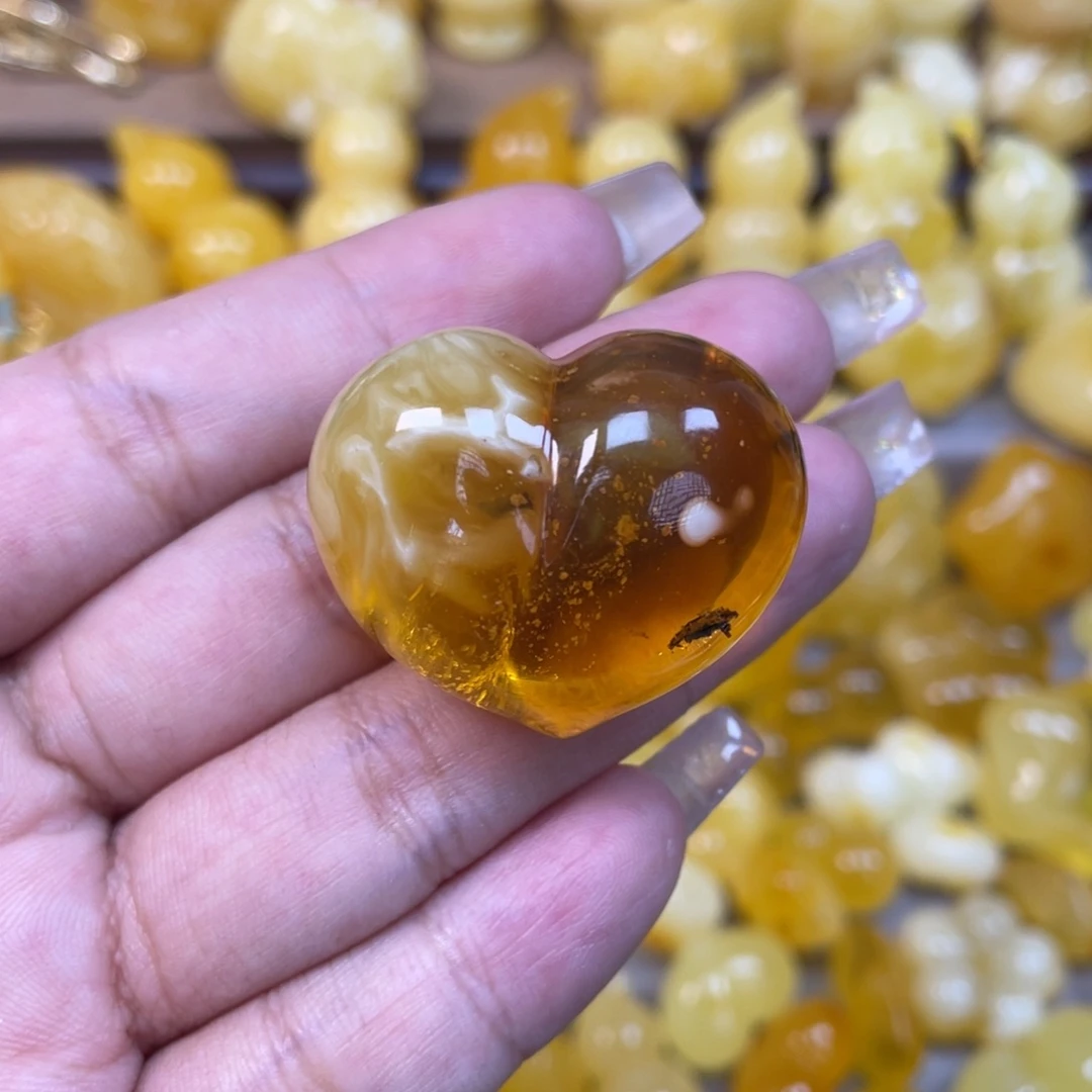 琥珀未镶嵌珠宝奇石