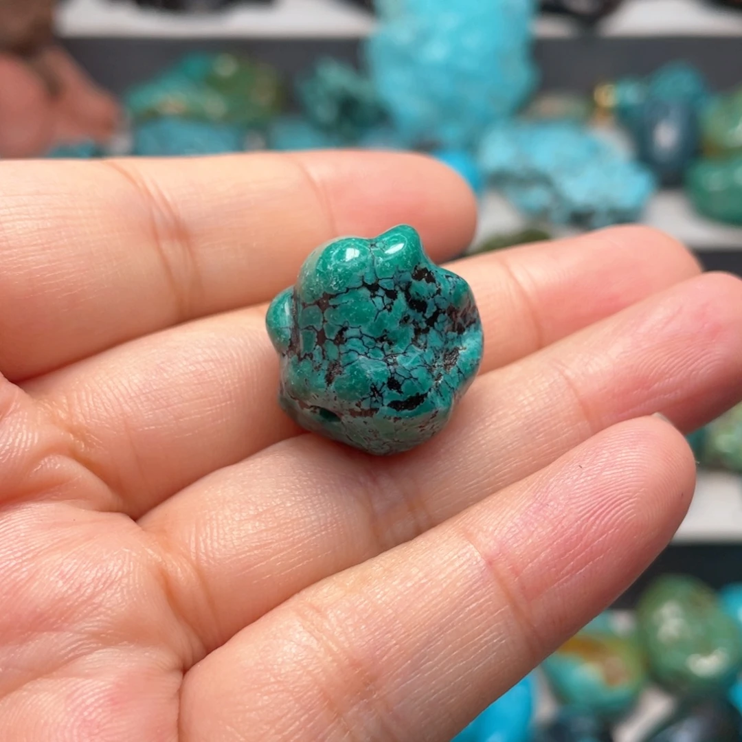 k***n绿松石未镶嵌颈饰