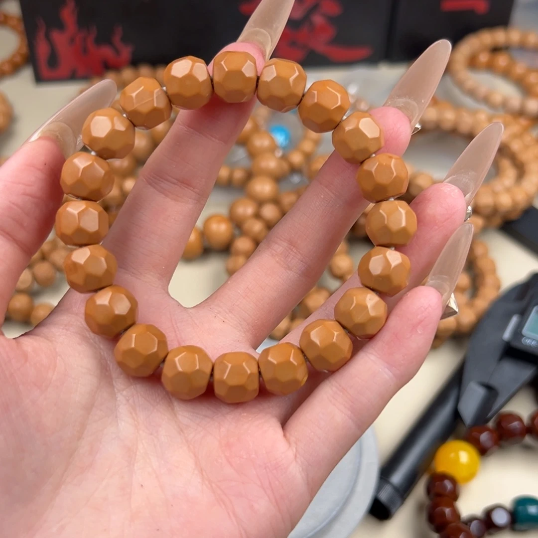 猴头核桃手串全品无暇钻石奶酪75.8