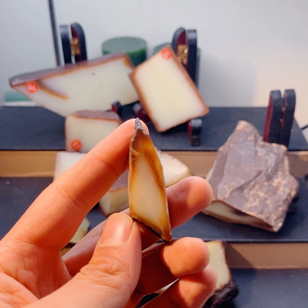 和田玉（糖玉）未镶嵌颈饰