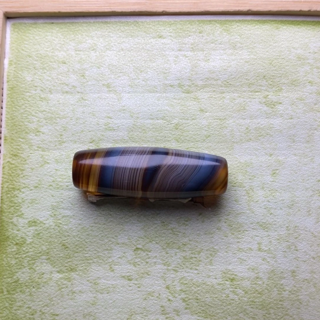 R***N玛瑙/玉髓未镶嵌珠宝半成品