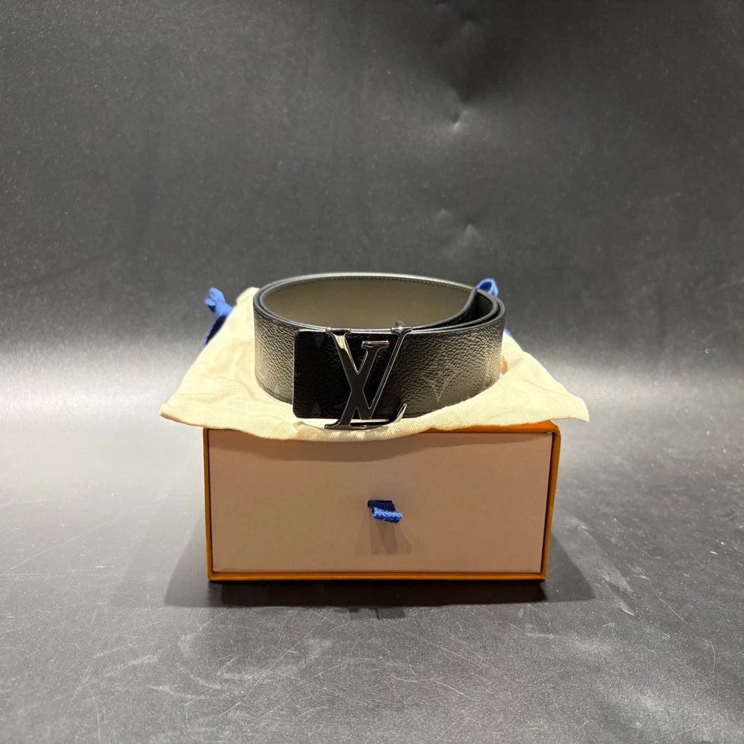 未使用 LouisVuitton/路易威登 双面平滑扣皮带宽4cm/长90cm/0653