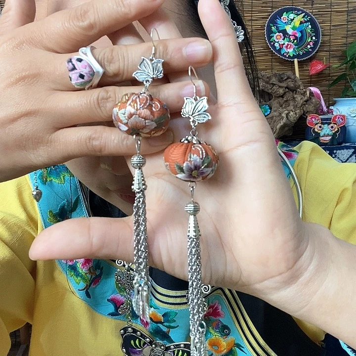 无925银耳环刺绣