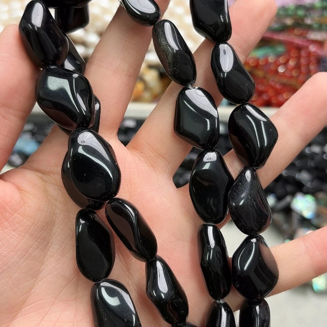 玛瑙/玉髓未镶嵌珠宝半成品 17×20黑玛不规则随行一条