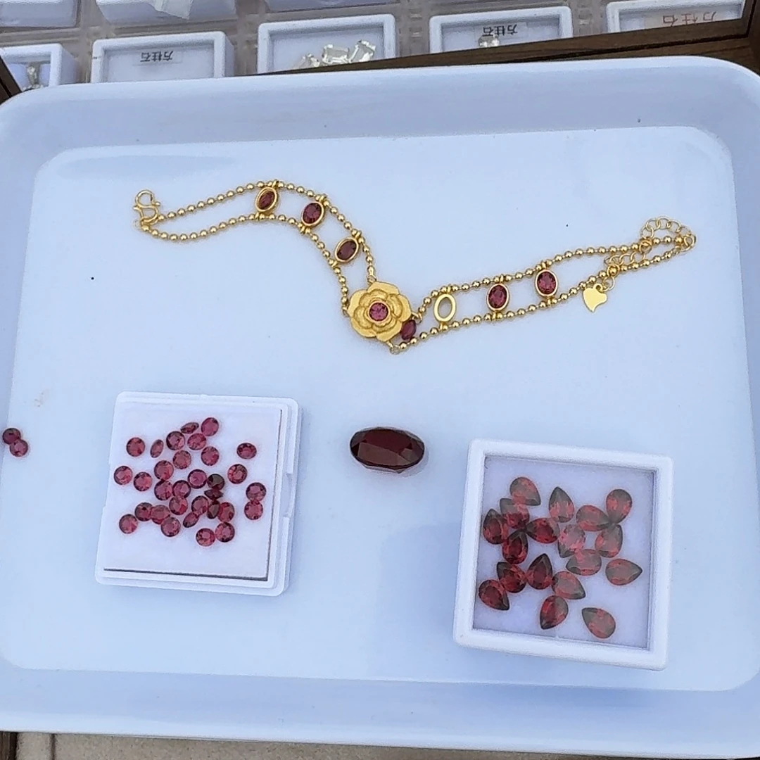 ****e紫晶未镶嵌颈饰红