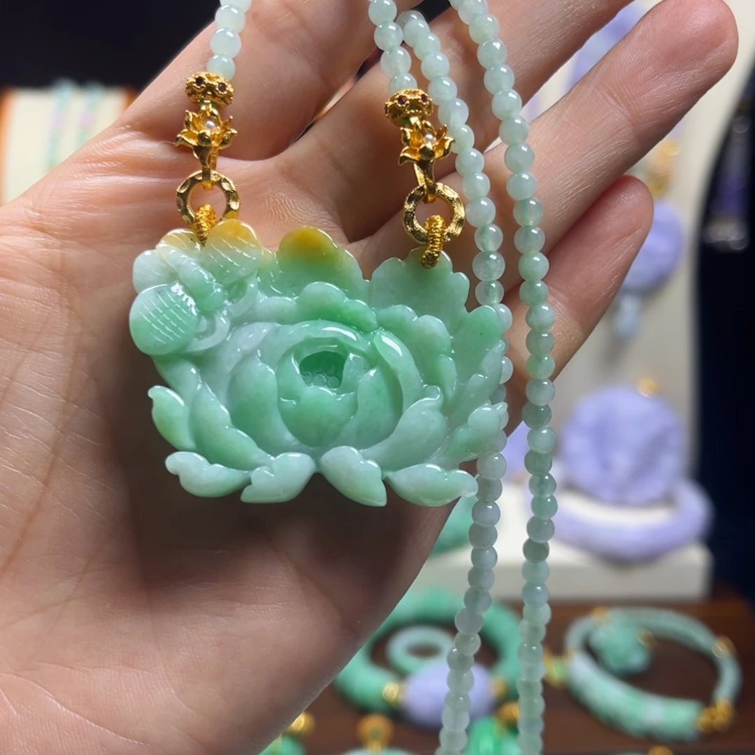 翡翠未镶嵌颈饰天然翡翠