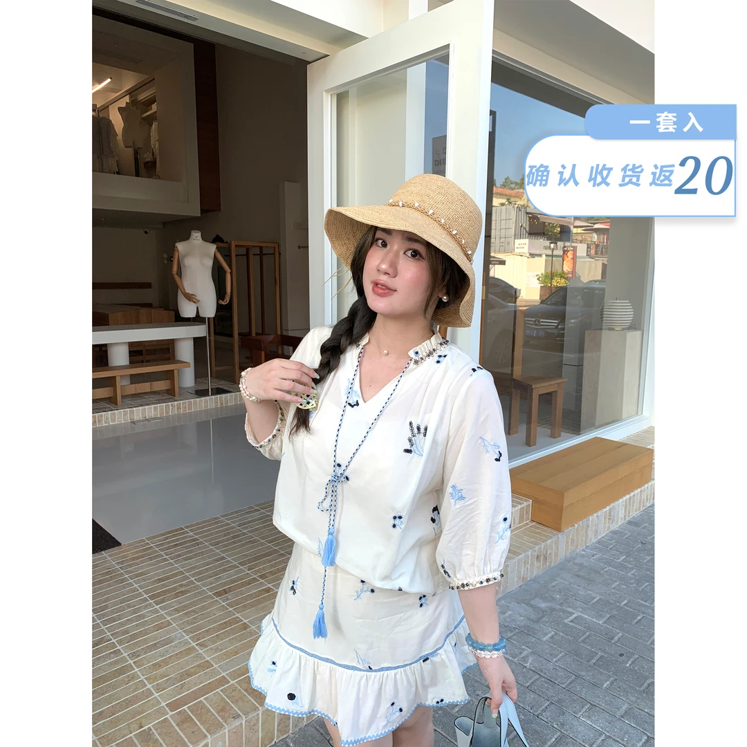 脚趾筋微胖MM大码蓝椰奶冻~航海蓝小绣花套装