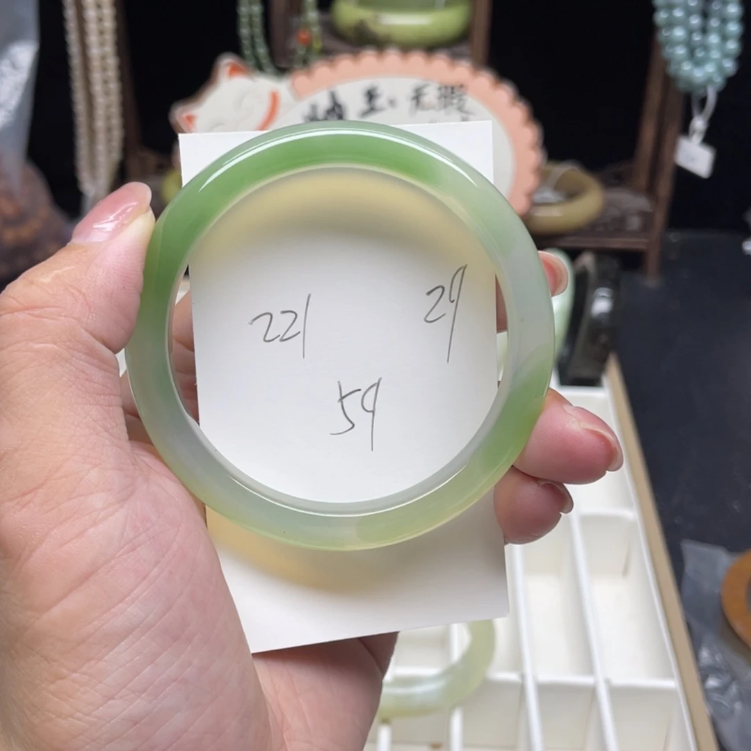 手镯玛瑙/玉髓未镶嵌