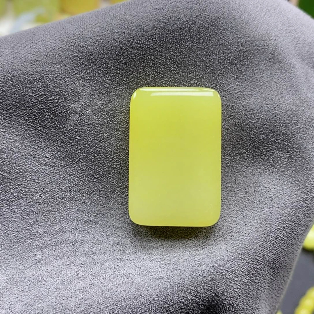 和田玉（黄玉）未镶嵌颈饰