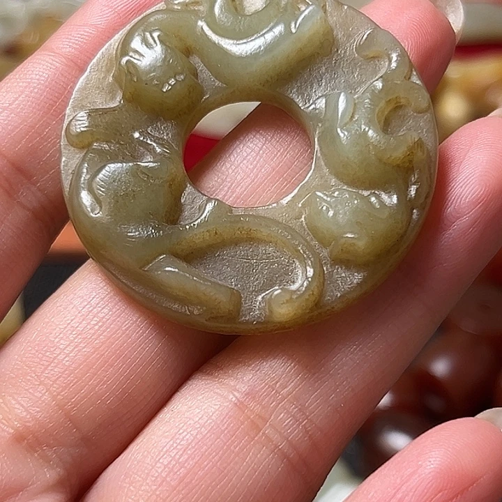 用***2和田玉（糖玉）未镶嵌挂件