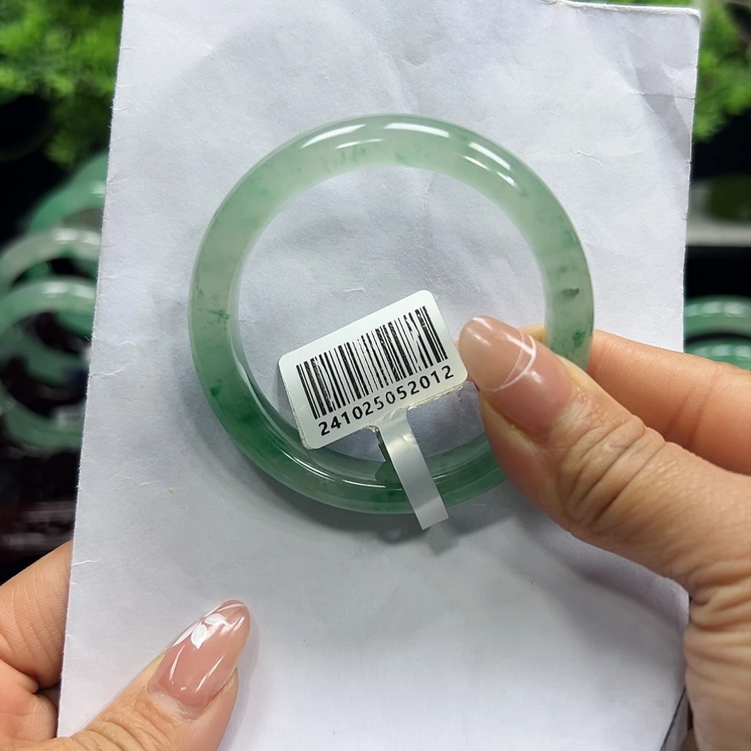 石英质玉手镯未镶嵌灵*淼淼