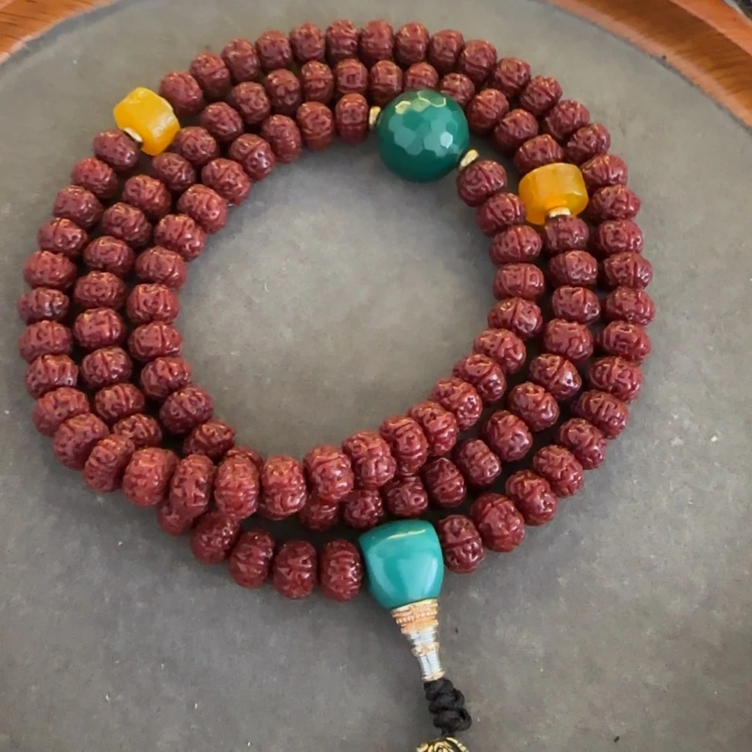 时***泪金刚菩提吊坠这个