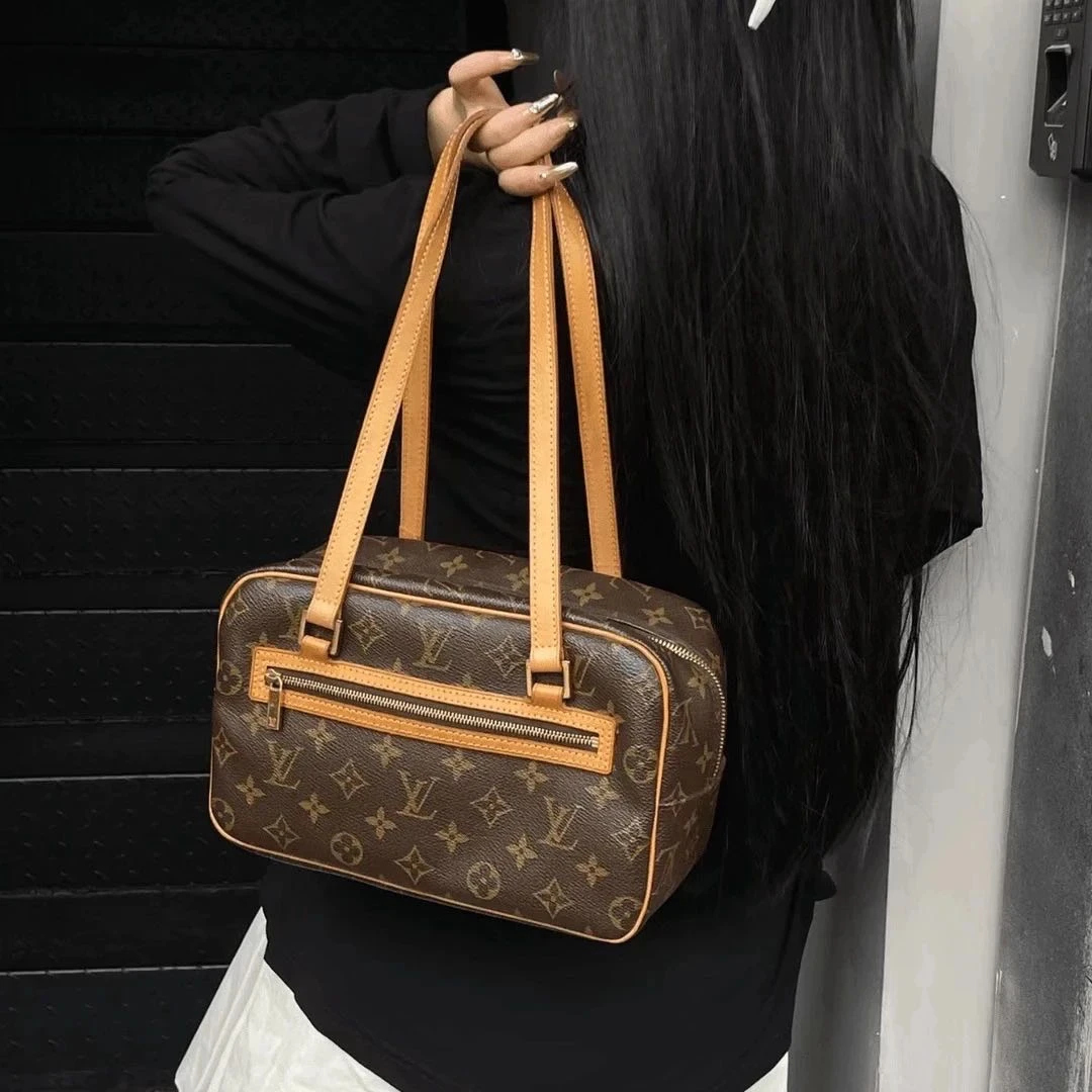 修复品8615059/LouisVuitton/路易威登开口笑吐司包