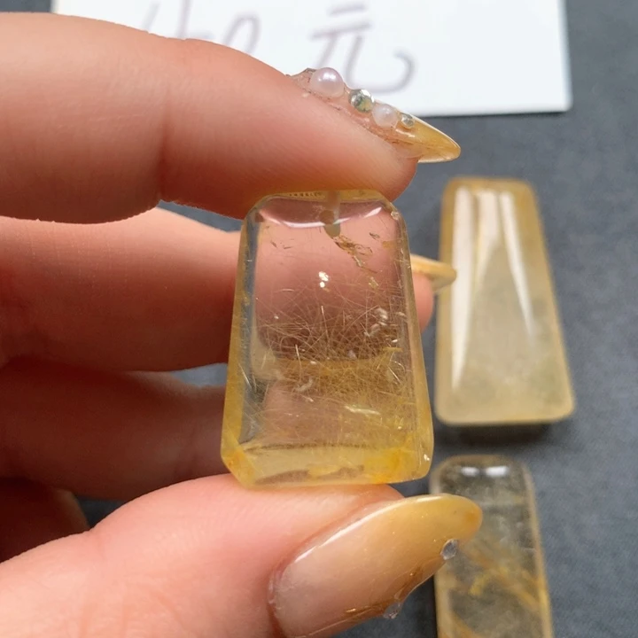 水晶颈饰未镶嵌小*水晶