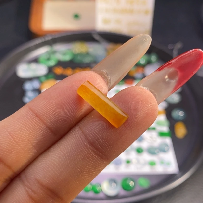 【闪购商品】翡翠挂件未镶嵌柱子