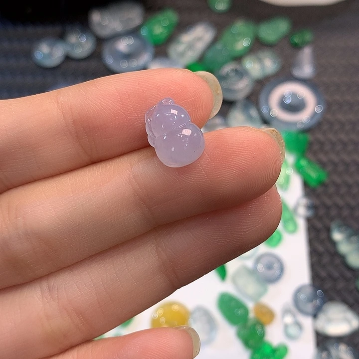 翡翠未镶嵌吊坠(不含链)紫葫芦