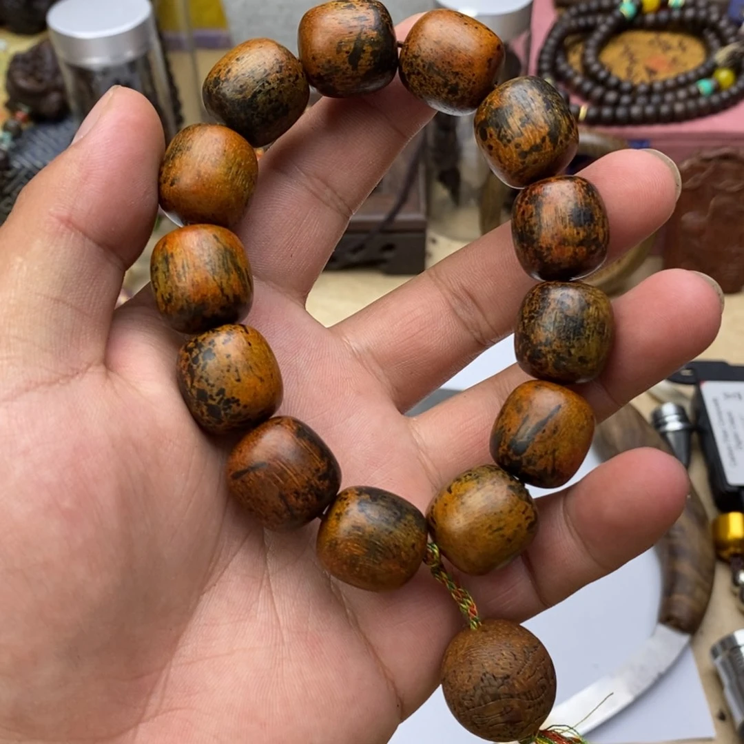 大叶紫檀（黑酸枝木类）
