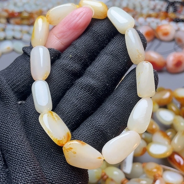 和田玉未镶嵌手链