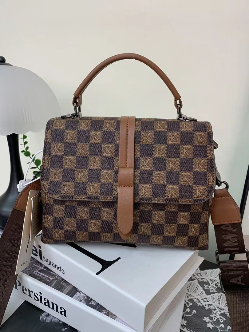 艾薇思曼2025新款百搭时尚轻奢简约手提休闲斜挎通勤单肩包