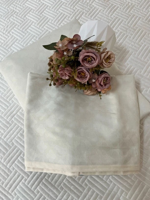 某某森提花被套三件套200*230微瑕～N061