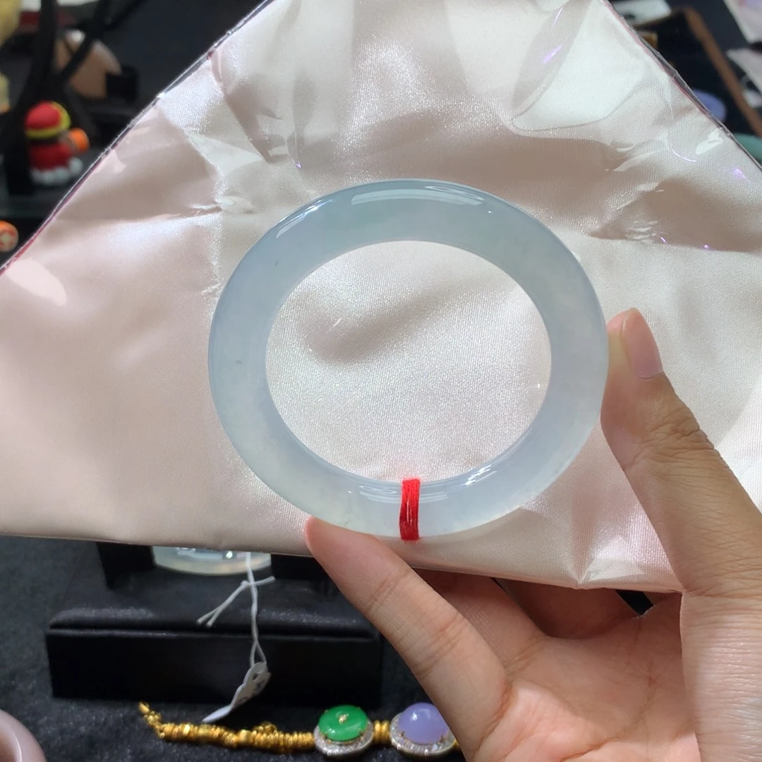 翡翠未镶嵌手镯圆条