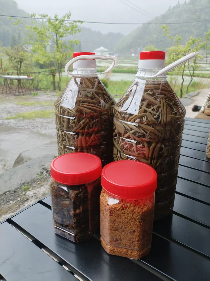 重庆石柱土家妹新鲜杀青莼菜