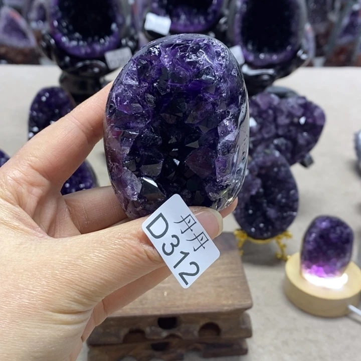 水晶大型摆件（非配饰）未镶嵌