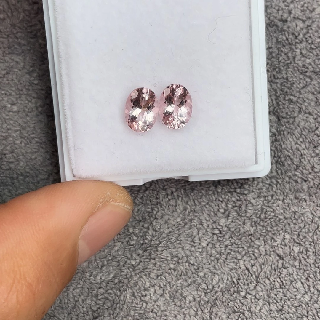 绿柱石（摩根石）裸石未镶嵌一对2.52Ct