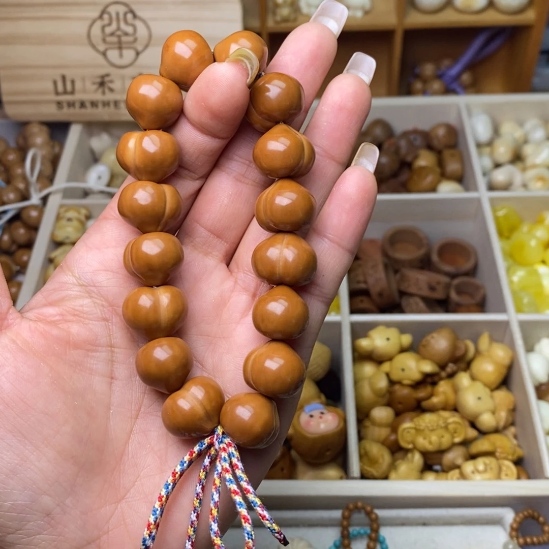 吊坠猴头核桃17.0手工柯基肥臀手持