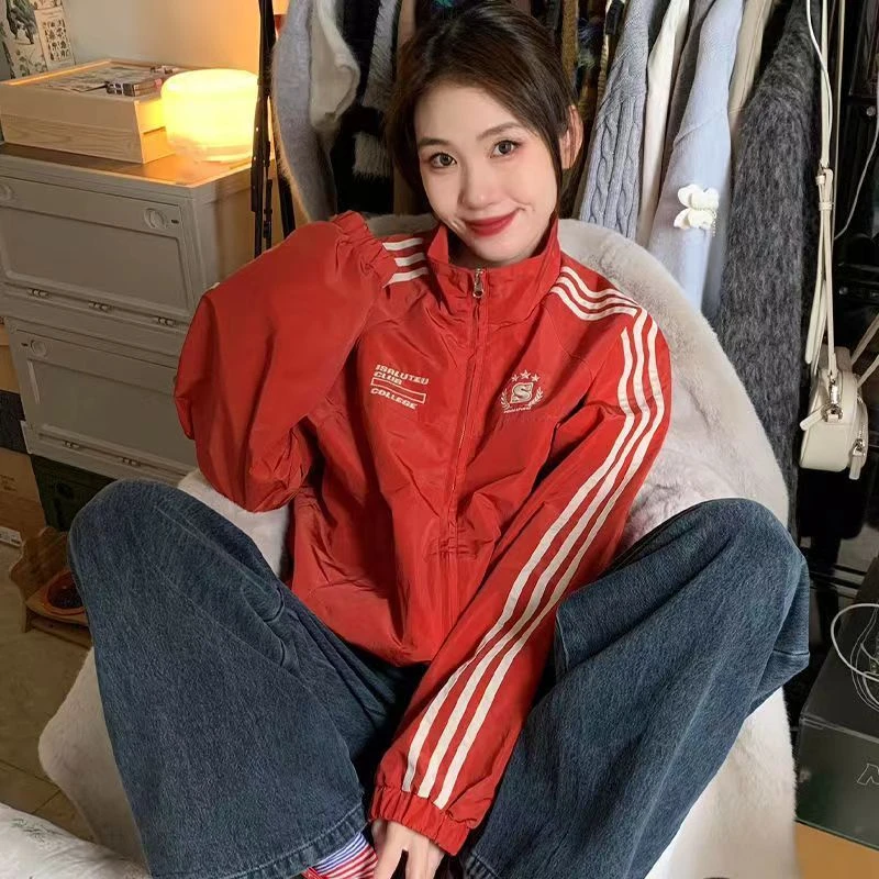 开拓者断码伯希和户外【高品质】短款复古防风冲锋衣男女情侣款潮牌