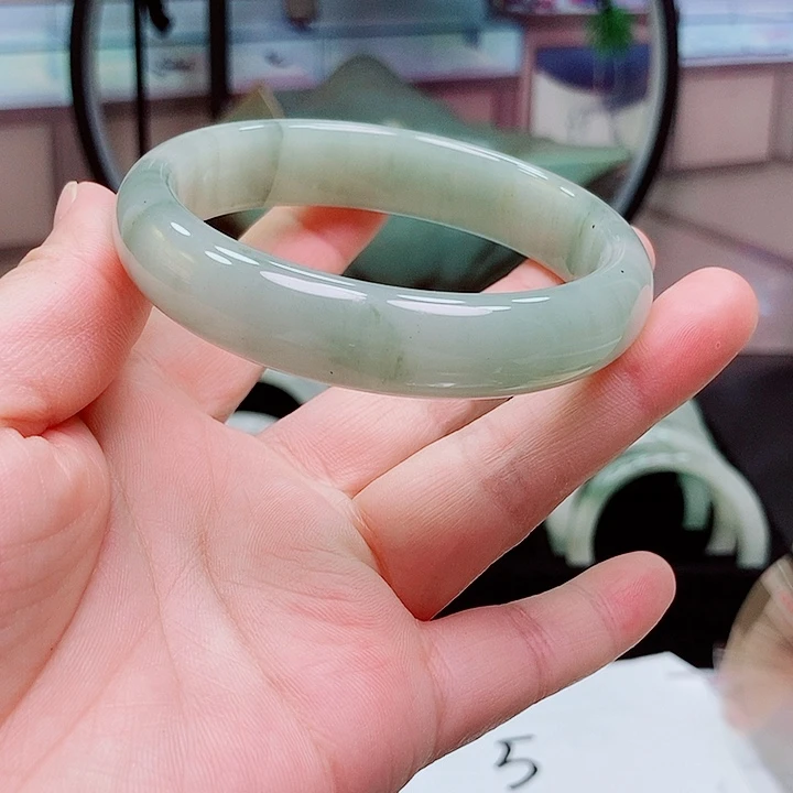 石英岩玉手镯未镶嵌9