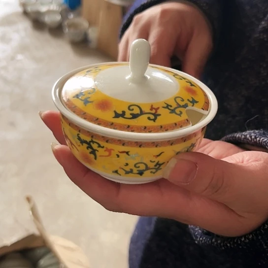 盘陶瓷陶瓷陶瓷陶瓷一个