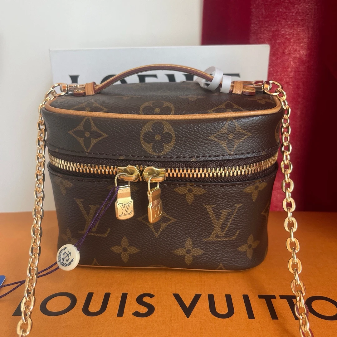 99新 LouisVuitton/路易威登 Nice Nano 化妆包 化妆盒芯片