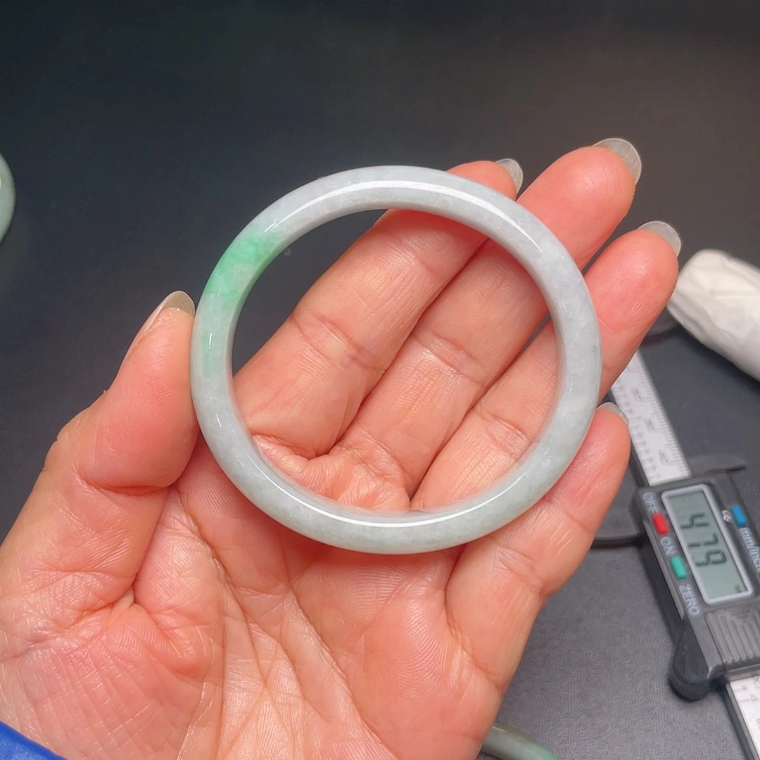 翡翠未镶嵌手镯缅甸天然翡翠手镯