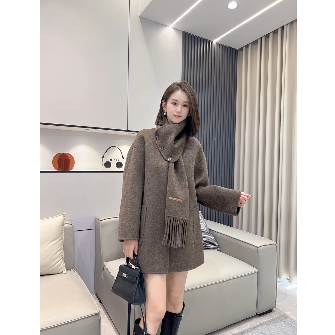 【柏林纪事】秋冬新款气质时尚女士中长款粗呢外套